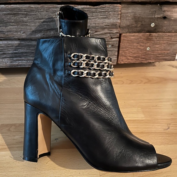 Karl Lagerfeld open toe heeled booties - Picture 2 of 5